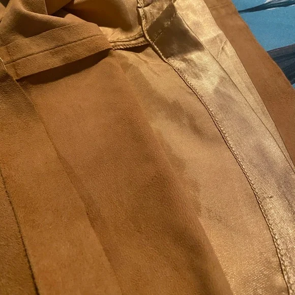 Genuine suede skirt by INC , with pockets and leather leather strip belt .. - Picture 11 of 11